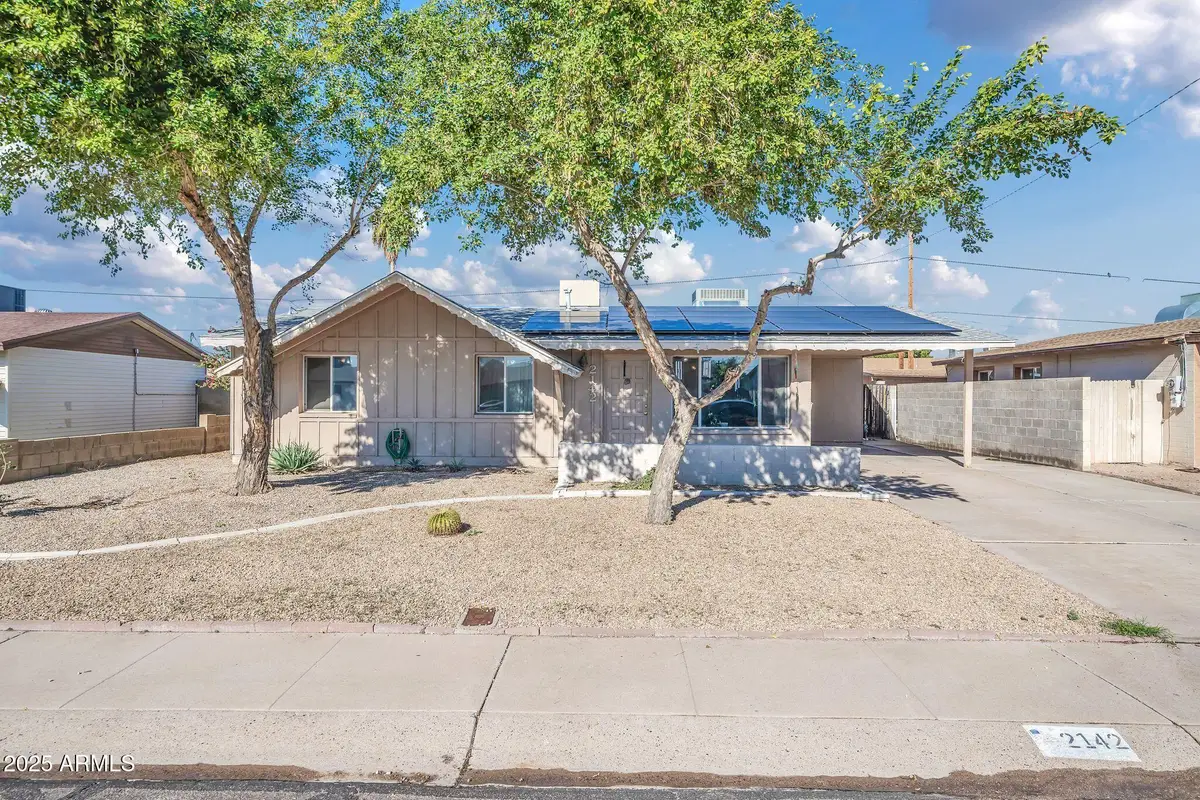 2142 W Paradise Drive, Phoenix, AZ 85029 - Image #1