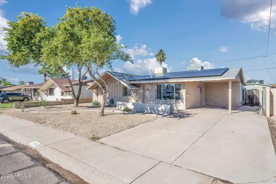 2142 W Paradise Drive, Phoenix, AZ 85029 - Image #2