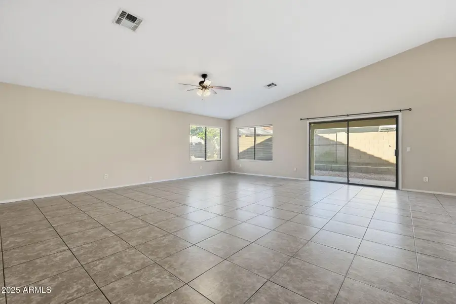 2715 N 90th Avenue, Phoenix, AZ 85037 - Image #3