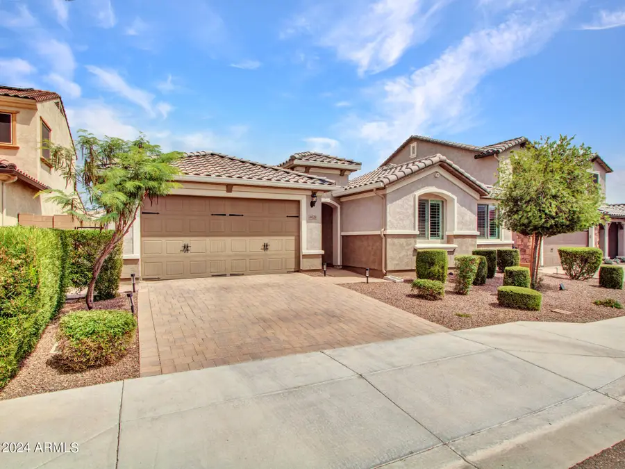 44529 N Sonoran Arroyo Lane, New River, AZ 85087 - Image #3