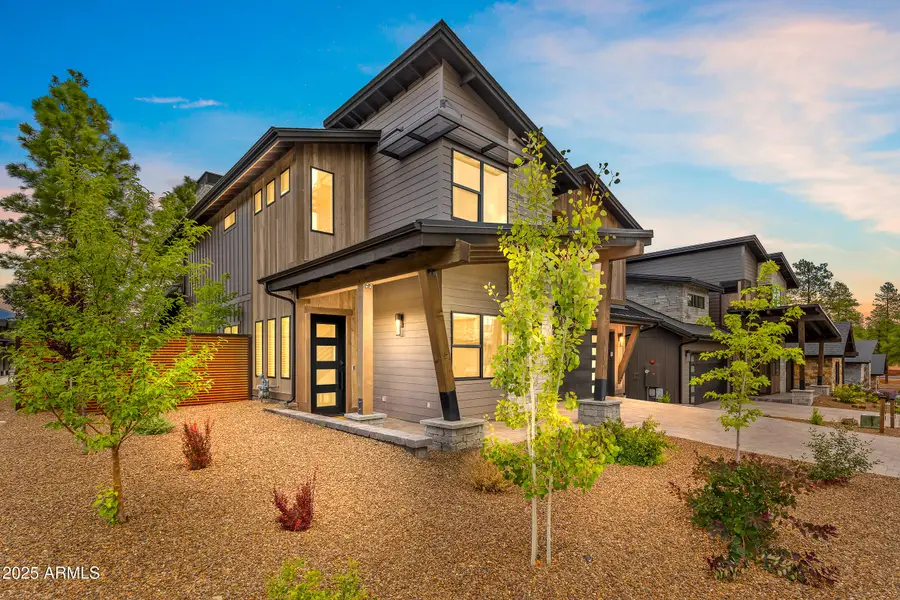 1810 E Magnolia Drive, Flagstaff, AZ 86005 - Image #2