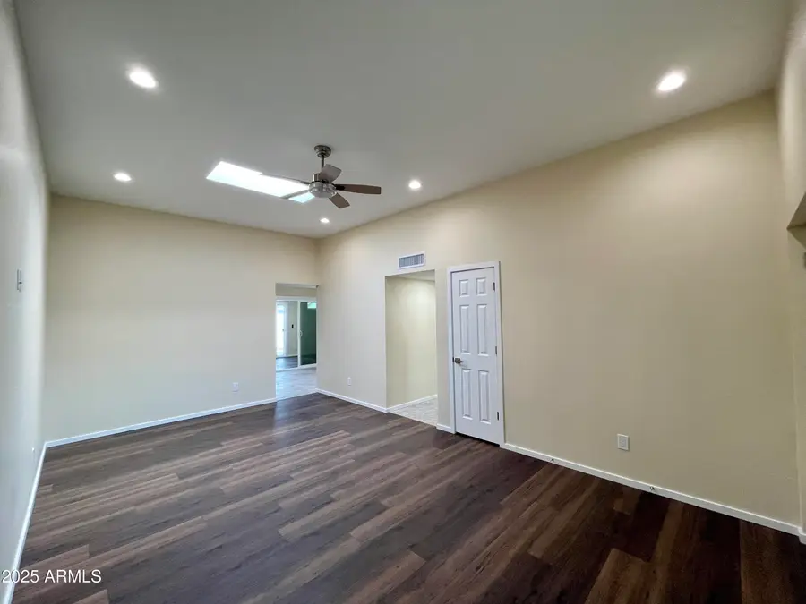 13629 N Del Webb Boulevard, Sun City, AZ 85351 - Image #2