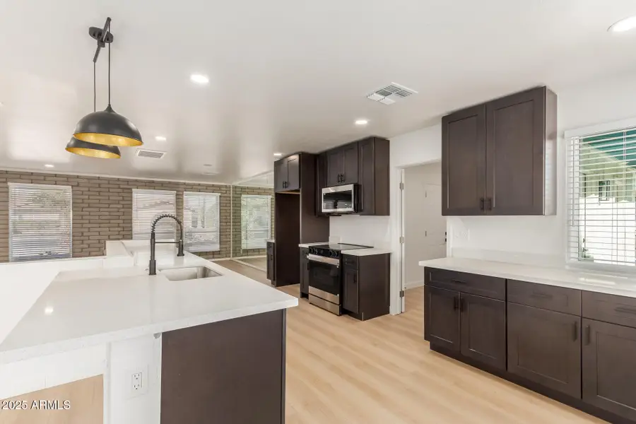 959 E Fairfield Street, Mesa, AZ 85203 - Image #3