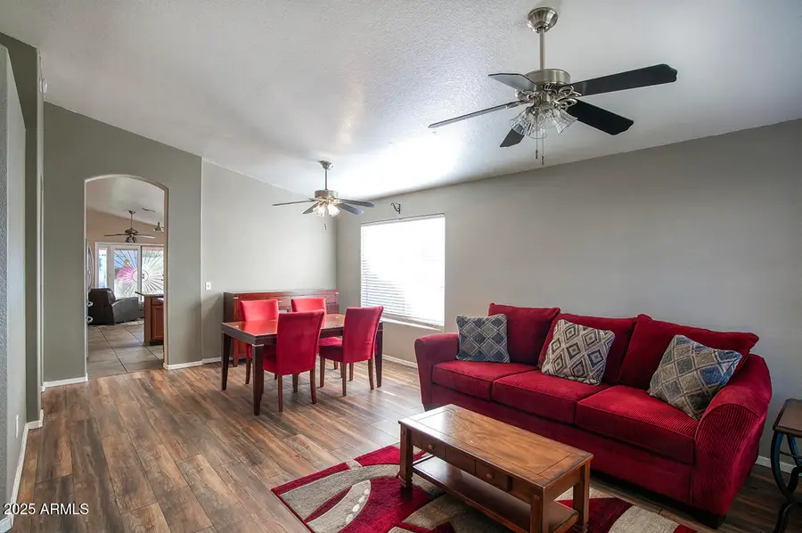 741 S Silverbrush Drive, Chandler, AZ 85226 - Image #2