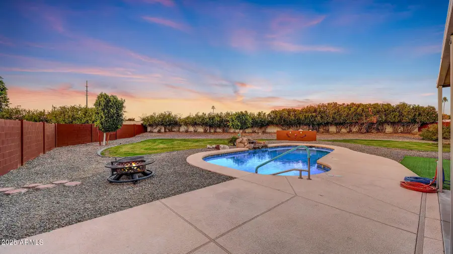 10914 W Campana Drive, Sun City, AZ 85351 - Image #2