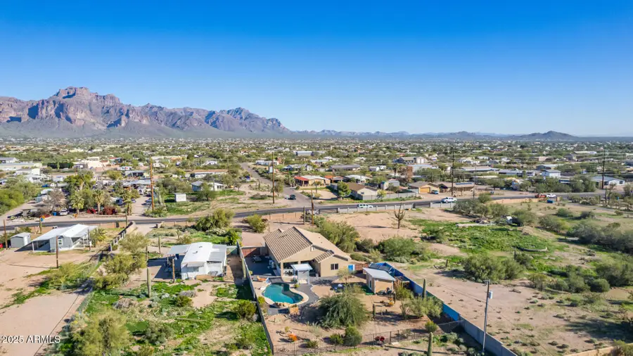 614 N Tomahawk Road, Apache Junction, AZ 85119 - Image #2
