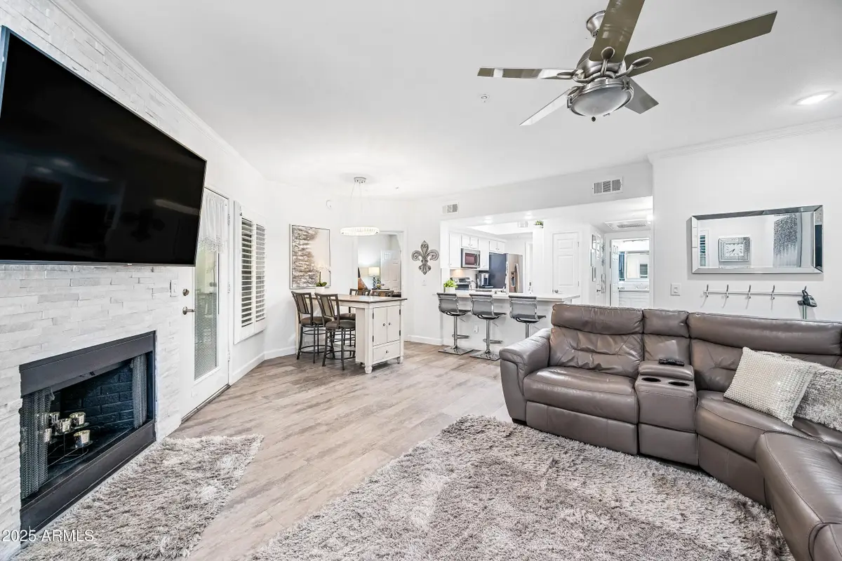 15095 N Thompson Peak Parkway #2046, Scottsdale, AZ 85260 - Image #1