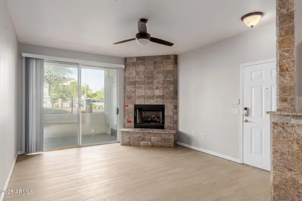 2929 W Yorkshire Drive #1010, Phoenix, AZ 85027