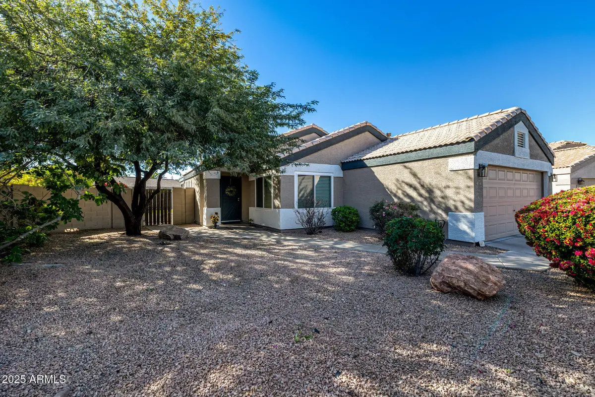 1675 E Robin Lane, Gilbert, AZ 85296 - Image #1
