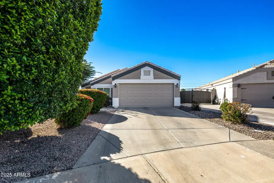 1675 E Robin Lane, Gilbert, AZ 85296 - Image #2