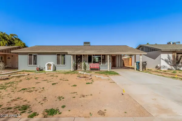 2016 W Windrose Drive, Phoenix, AZ 85029