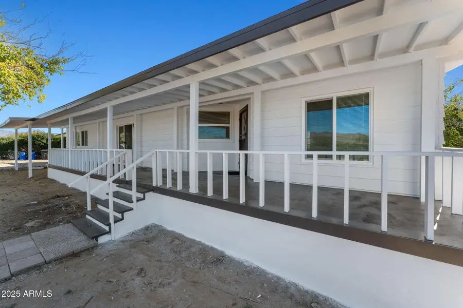 23865 W Coleman Drive, Congress, AZ 85332 - Image #3