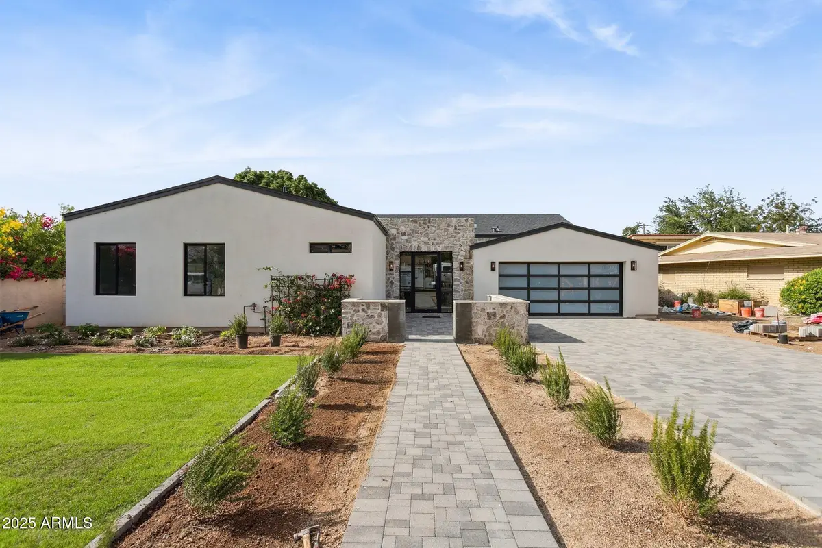 4512 N 38th Street, Phoenix, AZ 85018 - Image #1