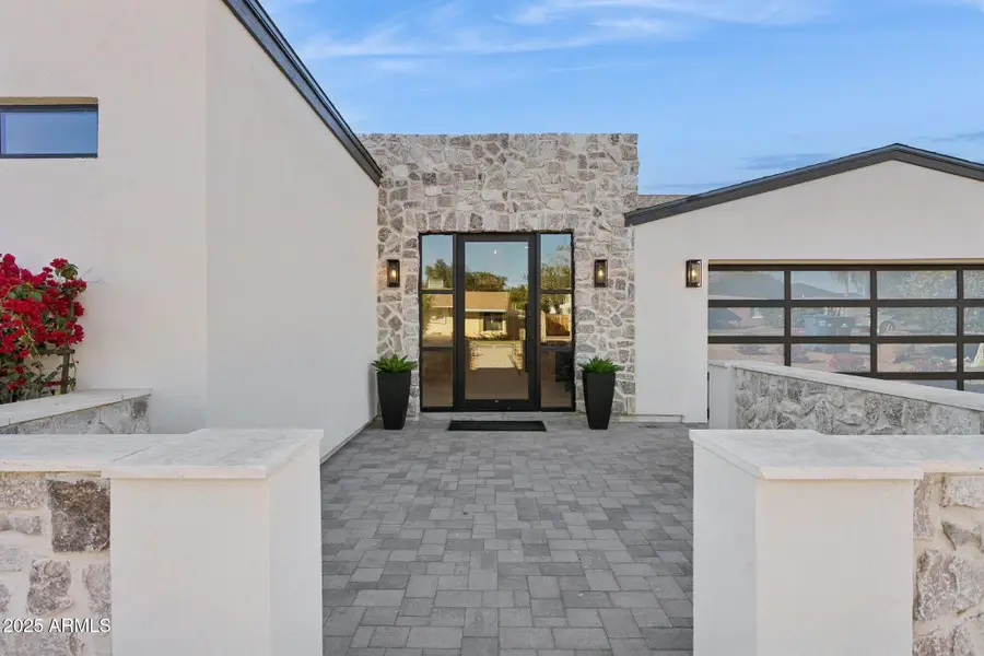 4512 N 38th Street, Phoenix, AZ 85018 - Image #3