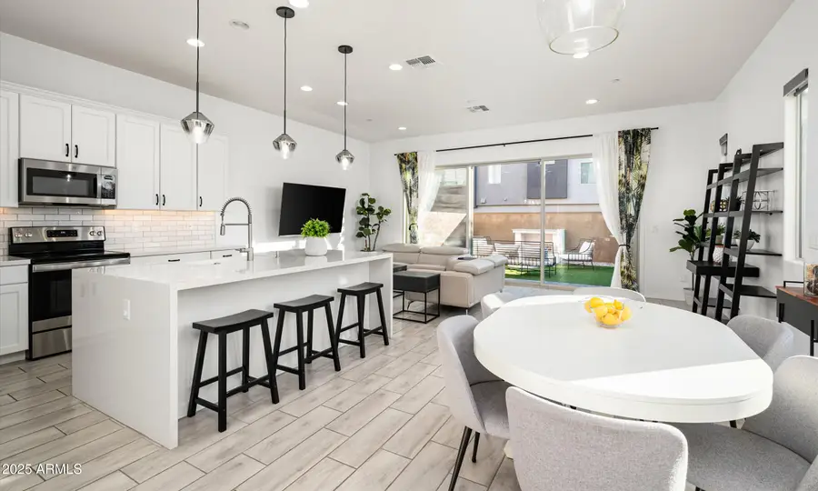 1933 W Kinfield Trail, Deer Valley, AZ 85085 - Image #3