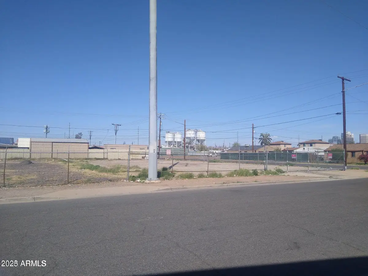 1601 W Grant Street #2, Phoenix, AZ 85007 - Image #1