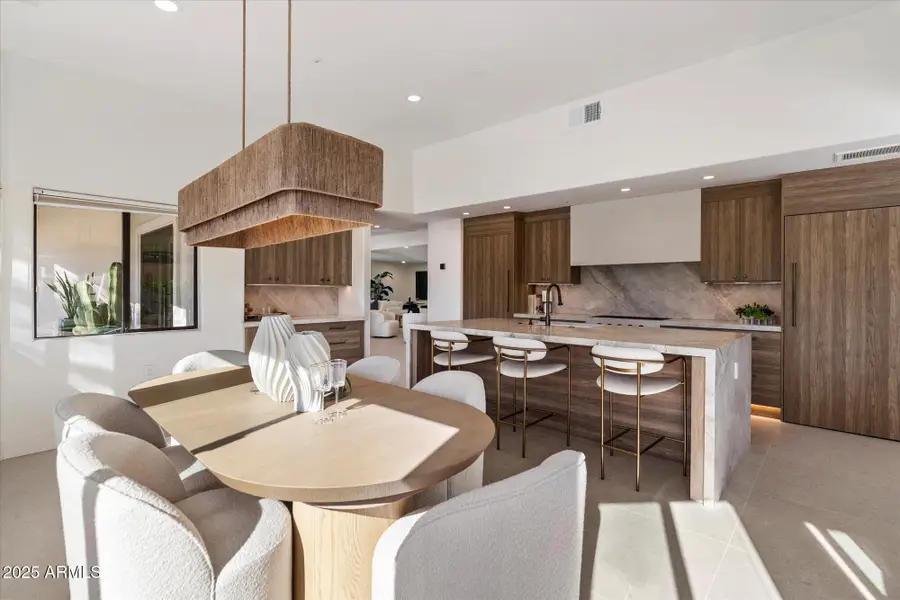 7042 E Orange Blossom Lane, Scottsdale, AZ 85253 - Image #2