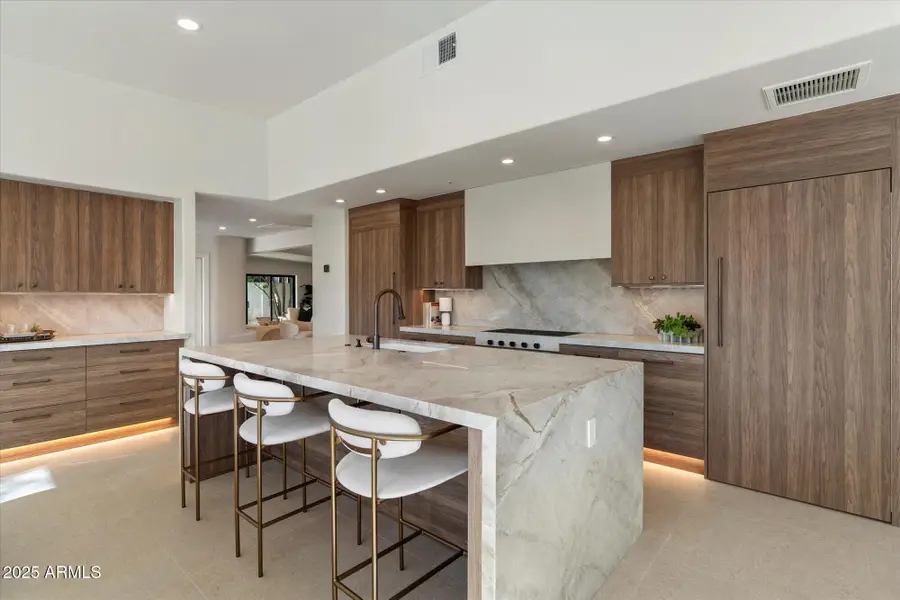 7042 E Orange Blossom Lane, Scottsdale, AZ 85253 - Image #3