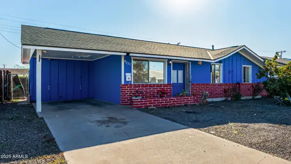 8225 W Earll Drive, Phoenix, AZ 85033