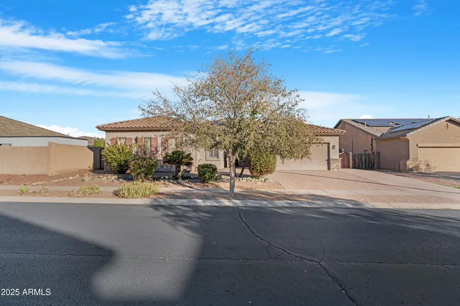 14376 W Desert Hills Drive, Surprise, AZ 85379 - Image #3