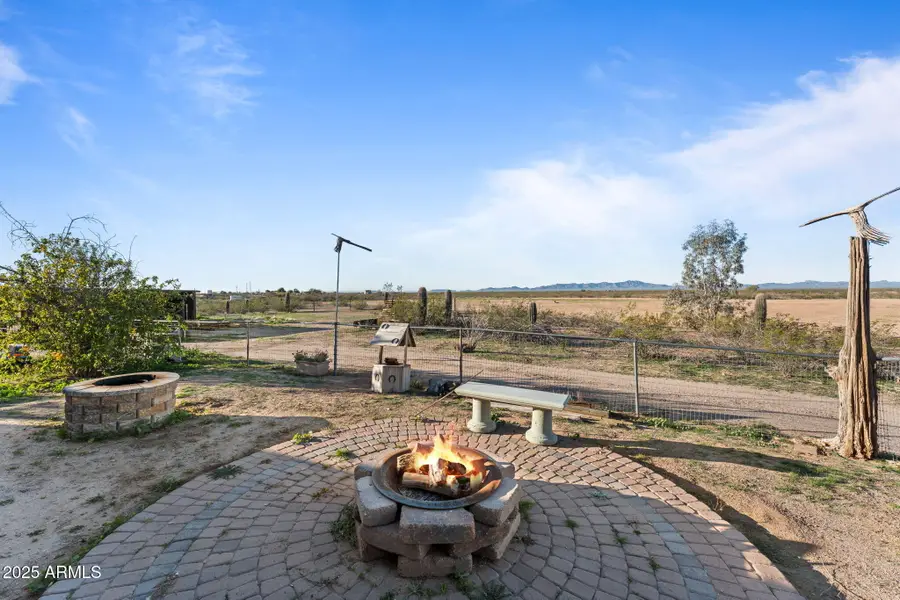 30040 W Redbird Road, Wittmann, AZ 85361 - Image #3