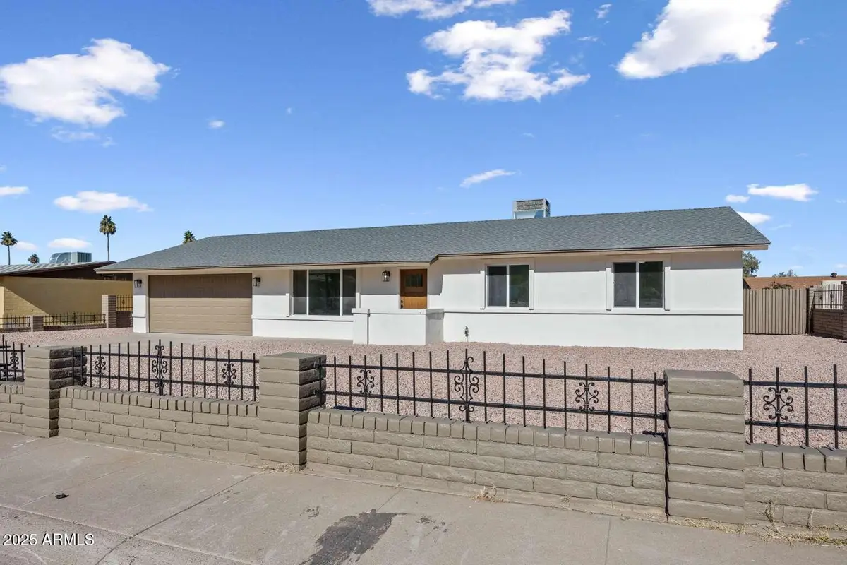 1802 E Ardmore Drive, Phoenix, AZ 85042 - Image #1