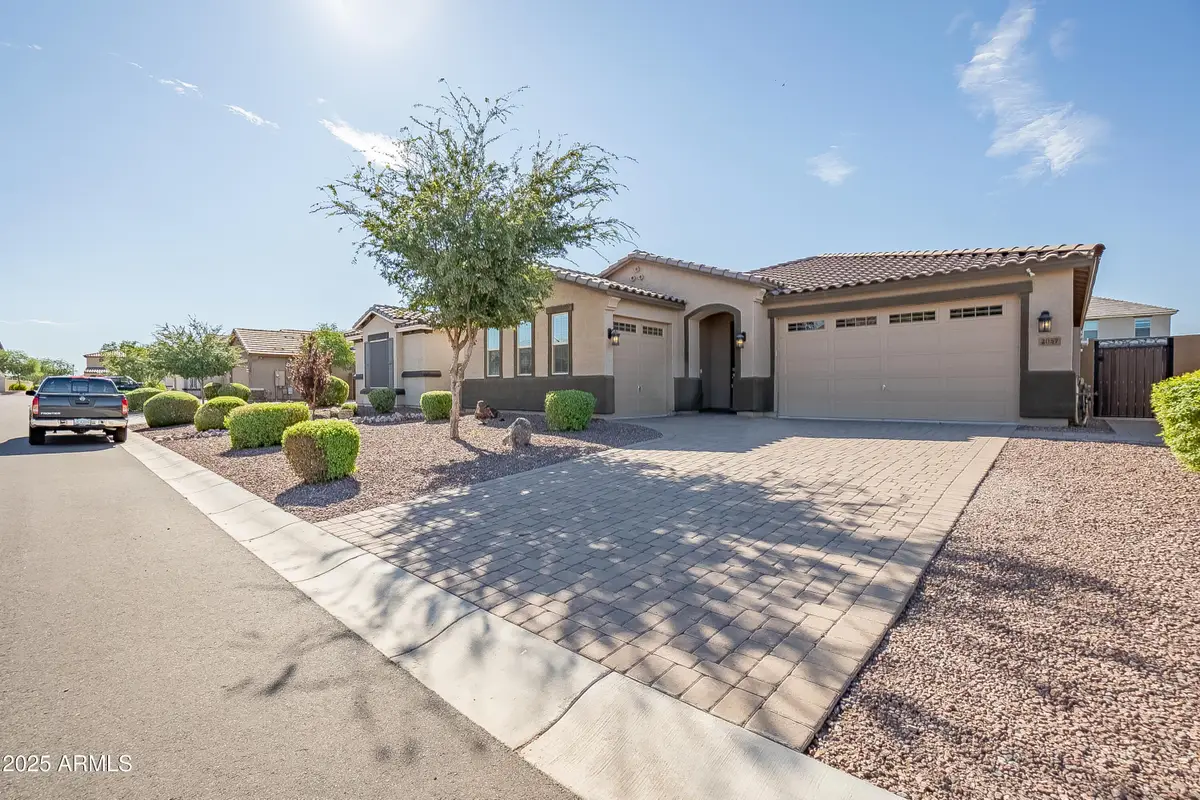 2057 W Briana Way, San Tan Valley, AZ 85144 - Image #1