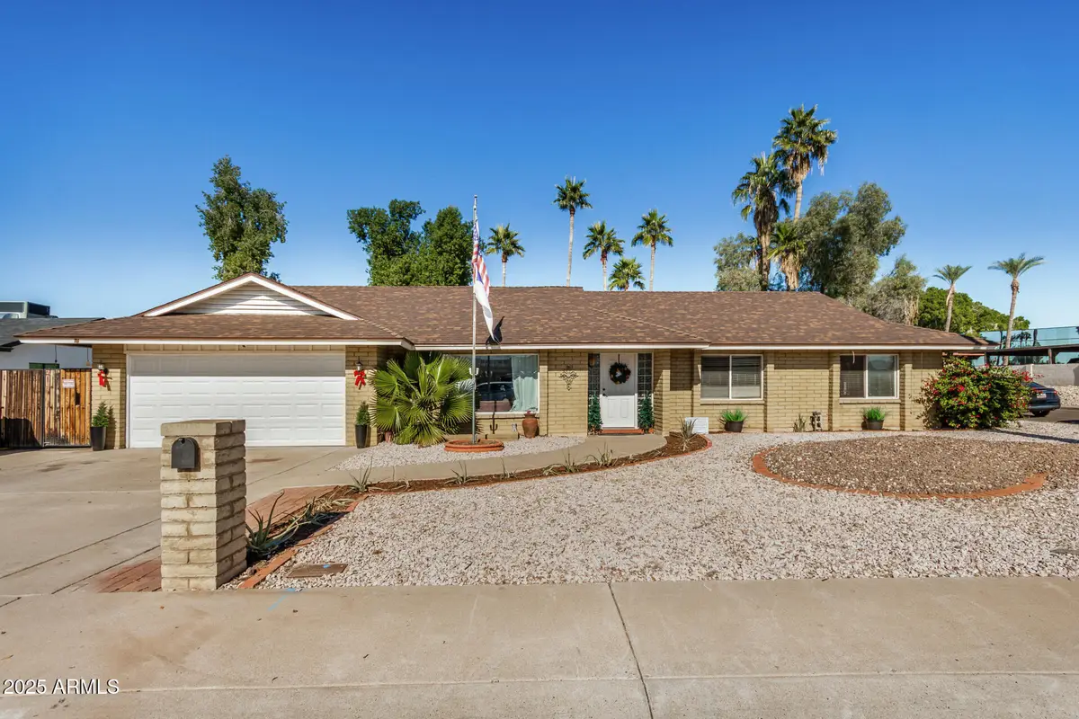 3002 W Mercer Lane, Phoenix, AZ 85029 - Image #1