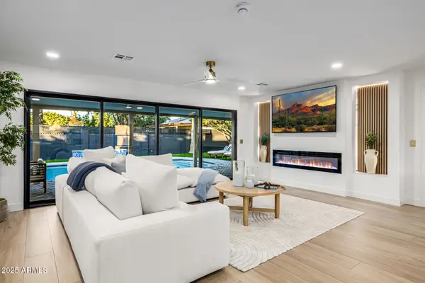 8238 E Jackrabbit Road, Scottsdale, AZ 85250