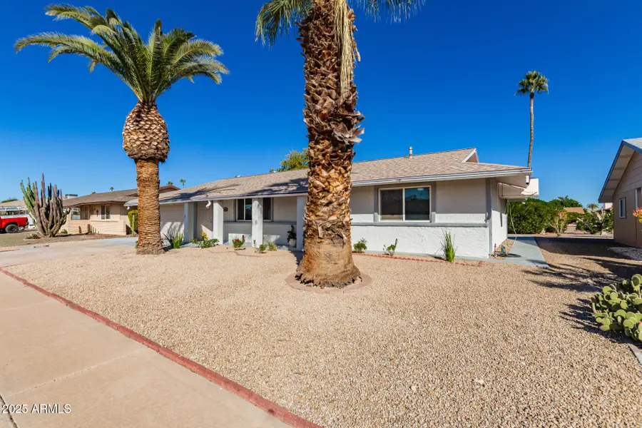 10452 W Meade Drive, Sun City, AZ 85351 - Image #2