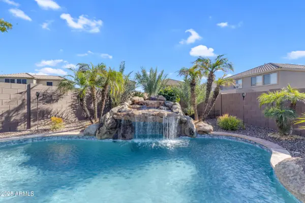 2715 W Cottonwood Lane, Phoenix, AZ 85045