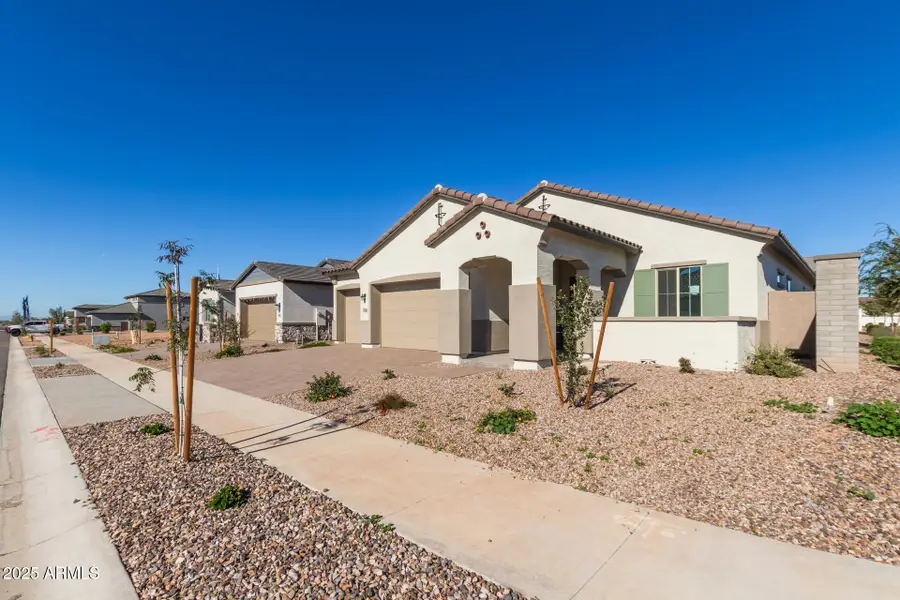 716 W Kingbird Drive, San Tan Valley, AZ 85140 - Image #3