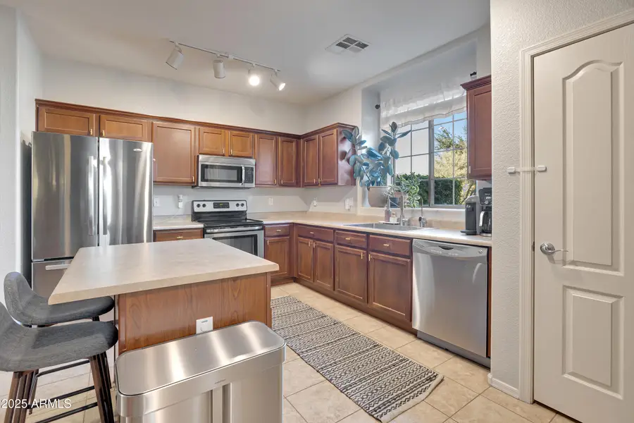 4927 W Escuda Drive, Phoenix, AZ 85308 - Image #2