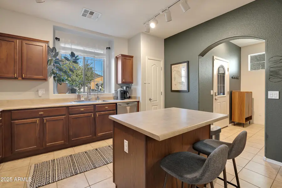 4927 W Escuda Drive, Phoenix, AZ 85308 - Image #3