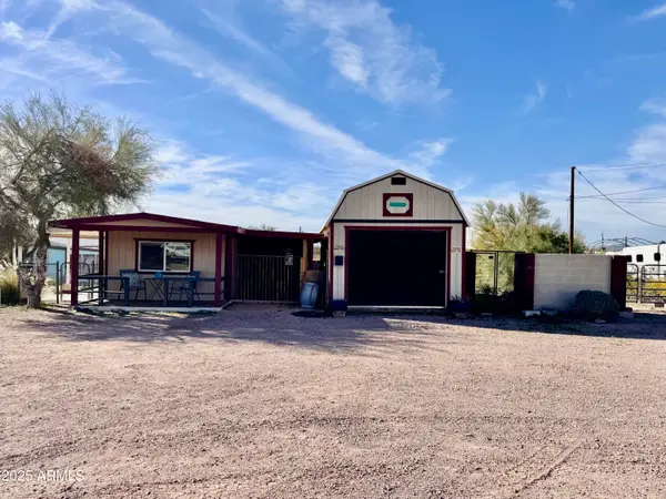 174 N Hilton Road, Apache Junction, AZ 85119