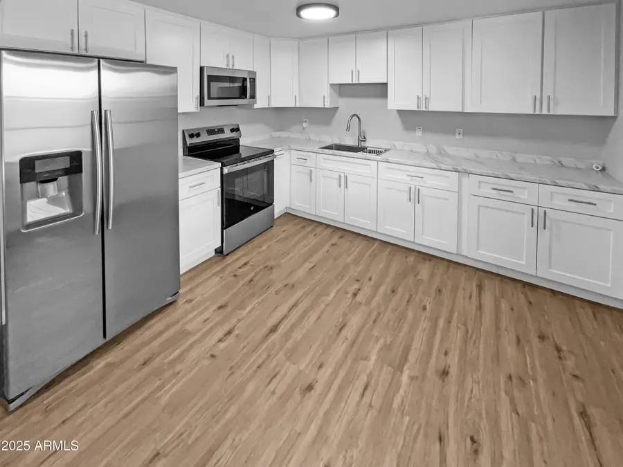 2223 N 62nd Lane, Phoenix, AZ 85035 - Image #2