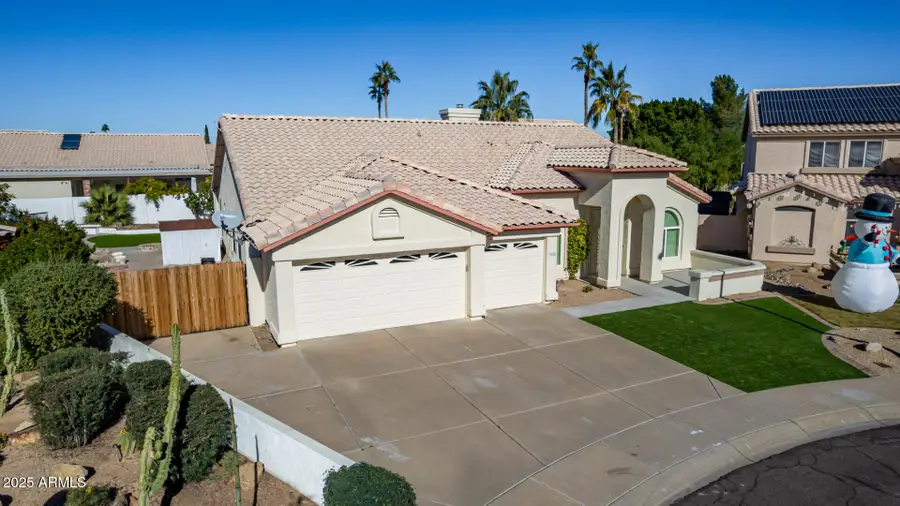 8736 W Tierra Buena Lane, Peoria, AZ 85382 - Image #2