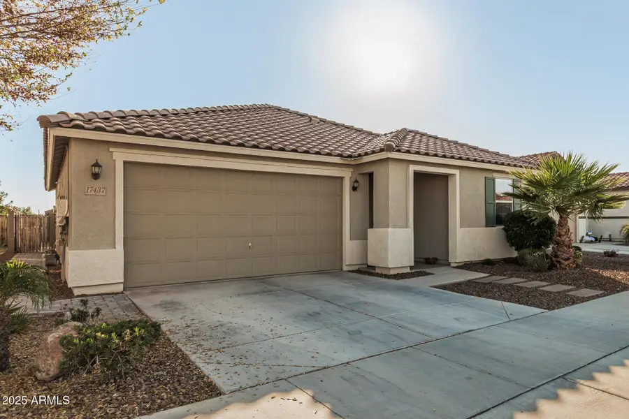 17437 W Molly Lane, Surprise, AZ 85387 - Image #2