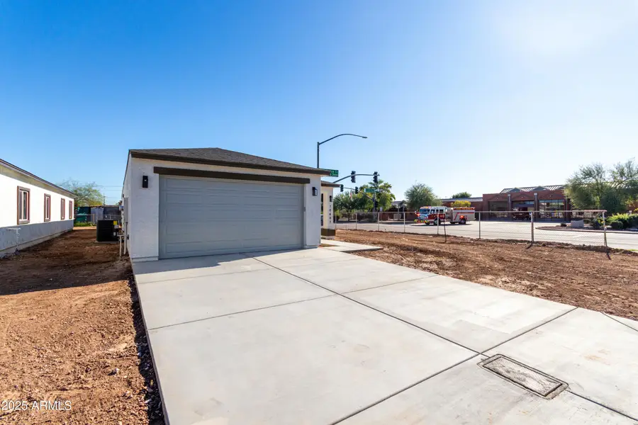 10607 N 81st Avenue, Peoria, AZ 85345 - Image #3