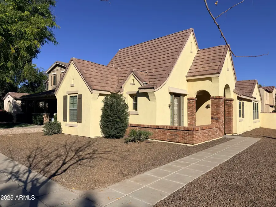 15384 W Dahlia Drive, Surprise, AZ 85379 - Image #3