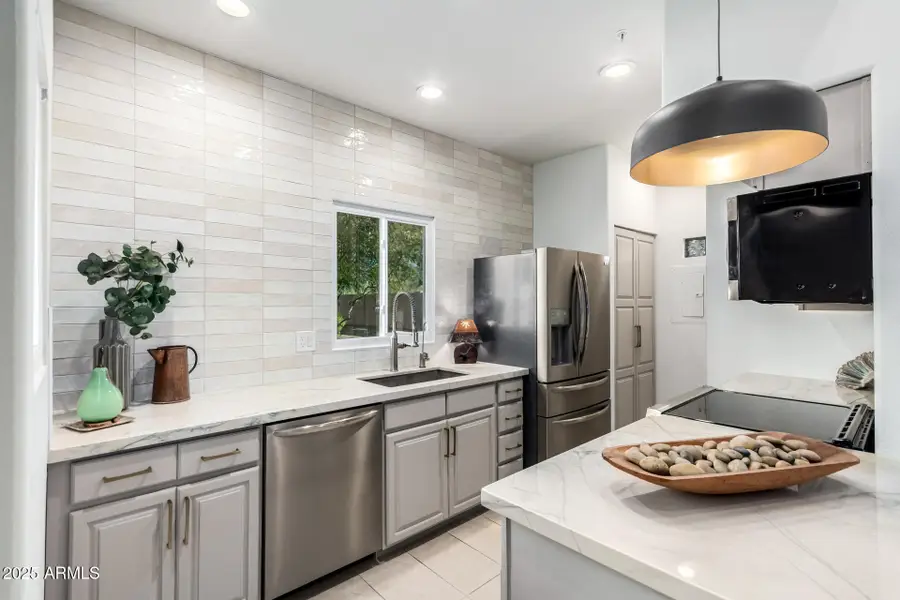 11333 N 92nd Street #1101, Scottsdale, AZ 85260 - Image #2