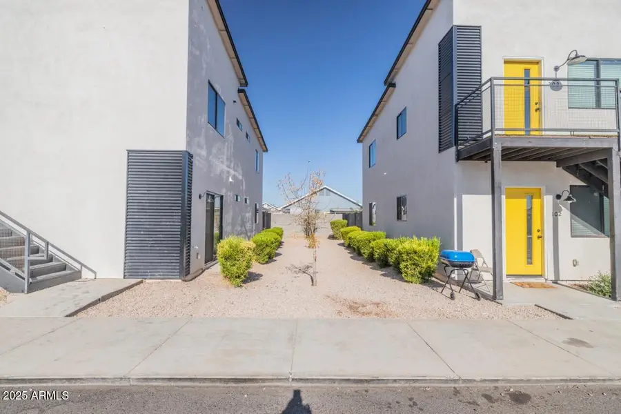 1135 E Chipman Road, Phoenix, AZ 85040 - Image #2