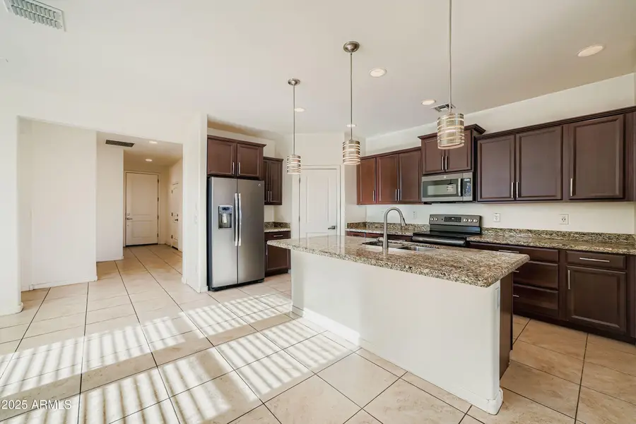 35167 N Braeden Drive, San Tan Valley, AZ 85144 - Image #2