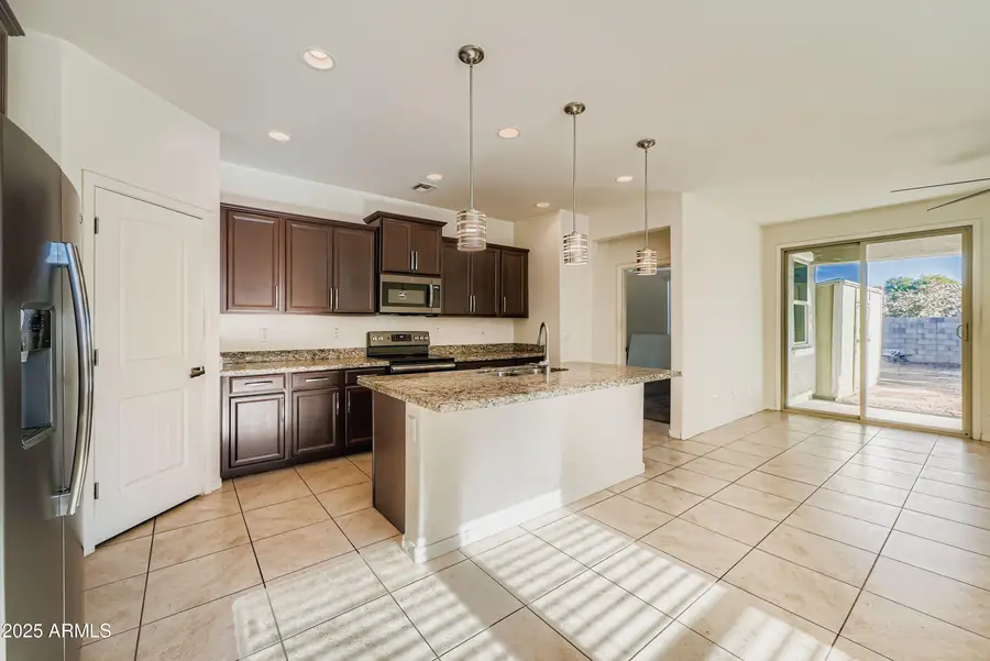 35167 N Braeden Drive, San Tan Valley, AZ 85144 - Image #3