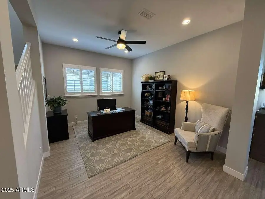 1932 W Rowel Road, Deer Valley, AZ 85085 - Image #3