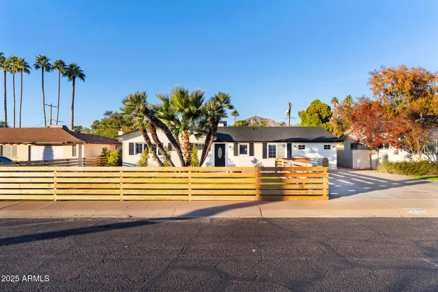 5328 E Pinchot Avenue, Phoenix, AZ 85018 - Image #3