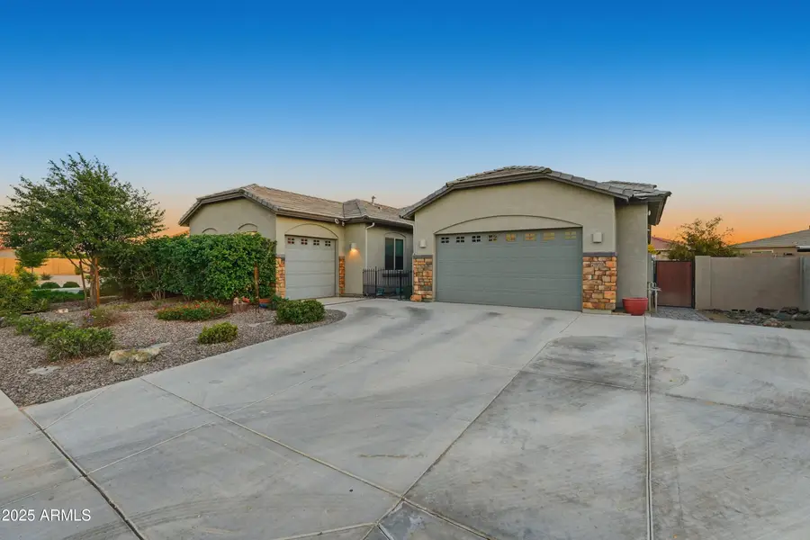 21659 E Waverly Drive, Queen Creek, AZ 85142 - Image #2