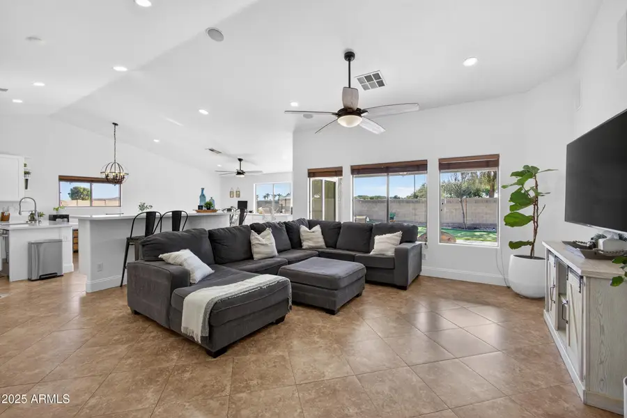 19651 N Bustos Court, Maricopa, AZ 85138 - Image #2