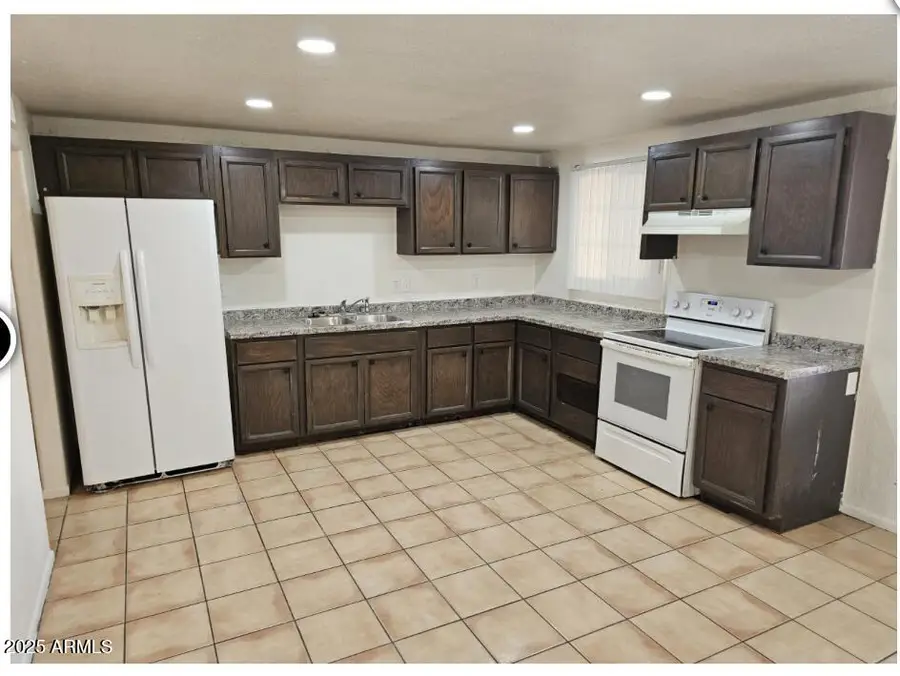 3302 E Thunderbird Road, Phoenix, AZ 85032 - Image #2