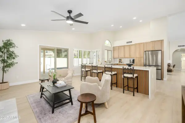 9021 S Drea Lane, Tempe, AZ 85284